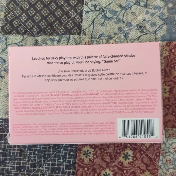 Mini Eye Shadow Palette - Picture 3 of 6